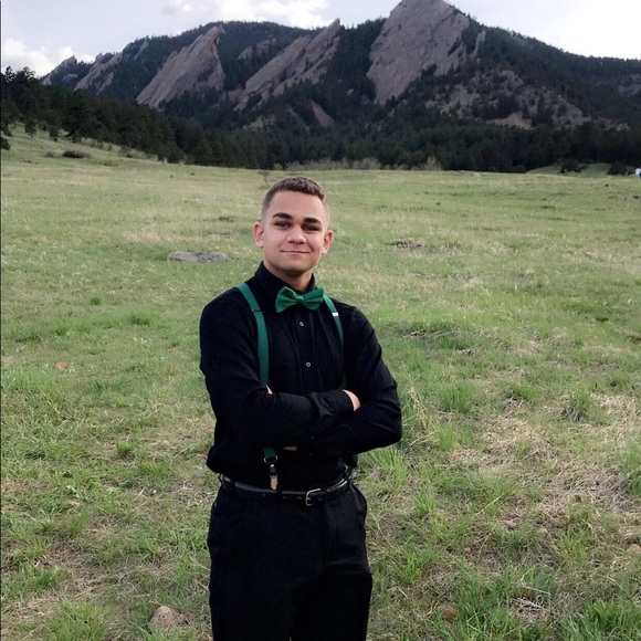 Meet your Posher, Cody - Picture 4 of 8